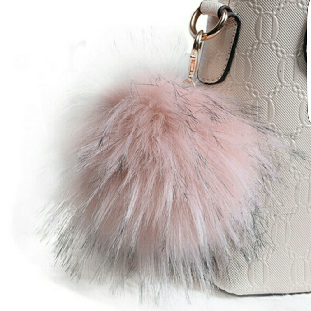 Furry Pom pom keychain