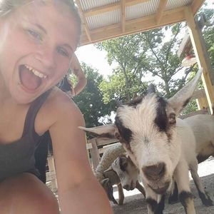 Meet your Posher, Emma