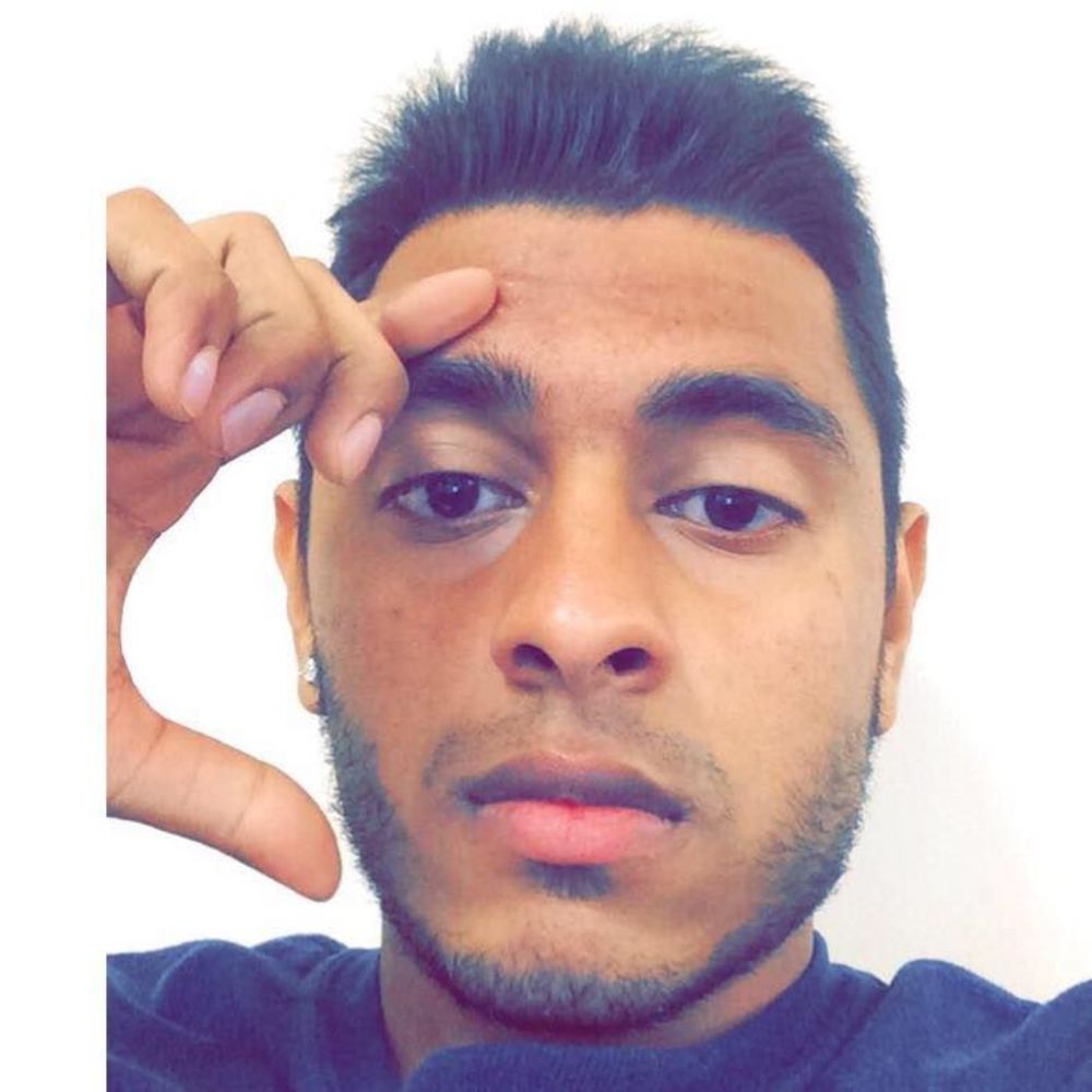 Meet your Posher, Shoaib