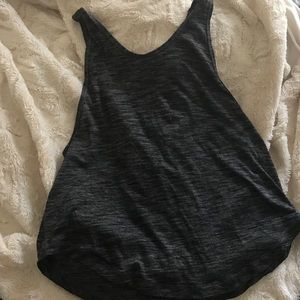 Women's lululemon size 6 muscle tank.
