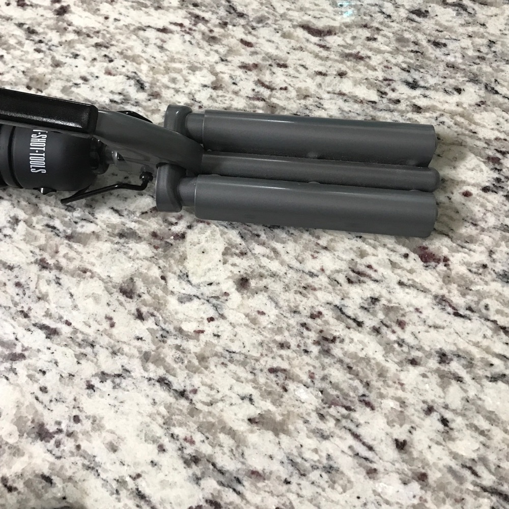 Triple barrel Hair Waver