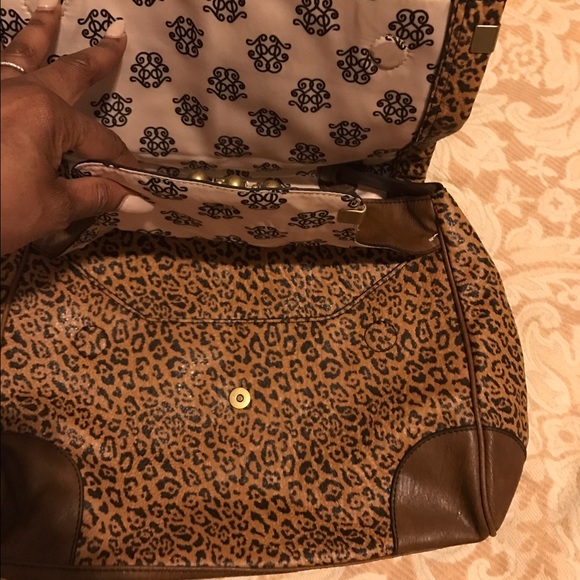 Jessica Simpson leather bag - Picture 3 of 3