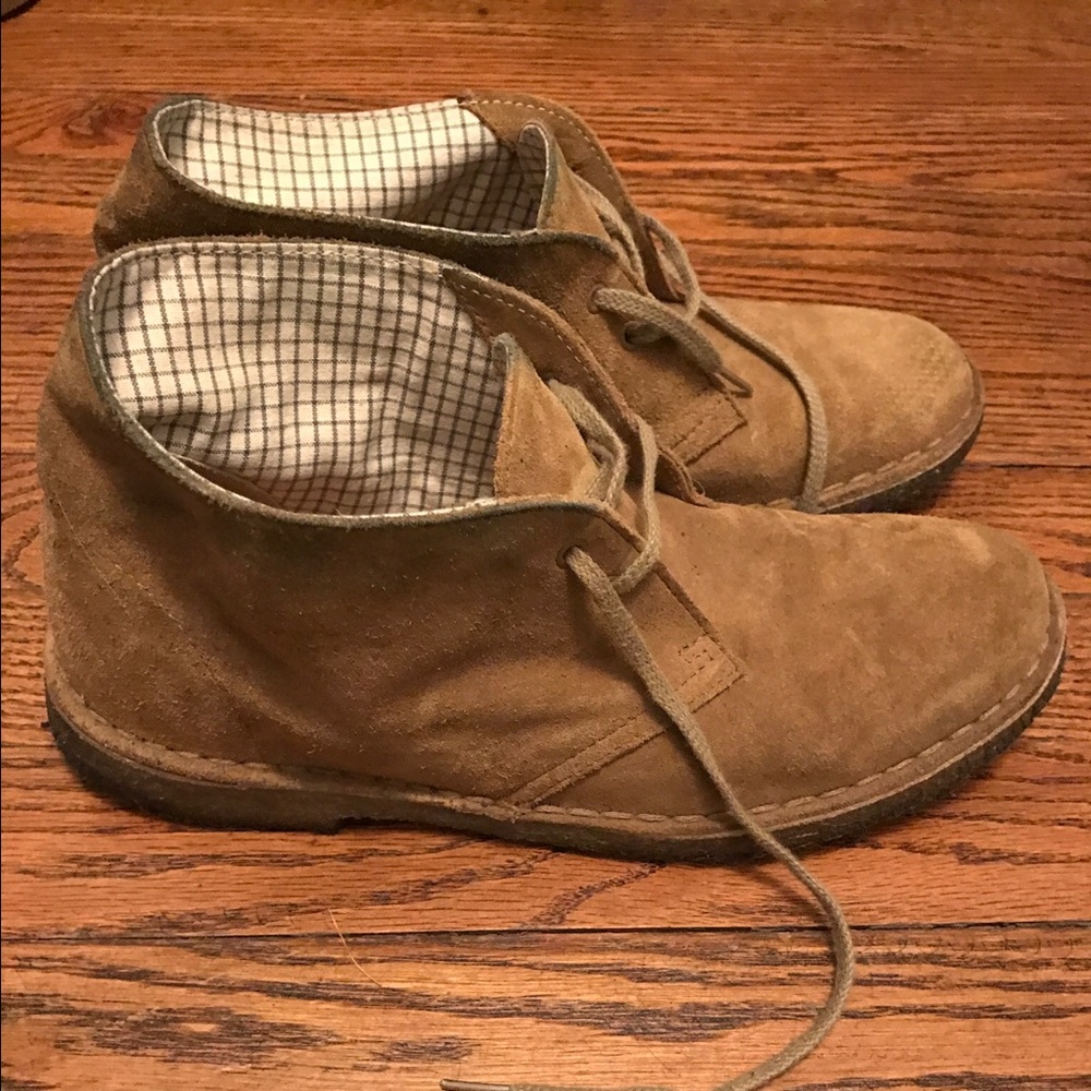 CLARKS desert boots