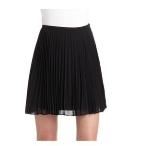 Halston Black, Pleated Skirt