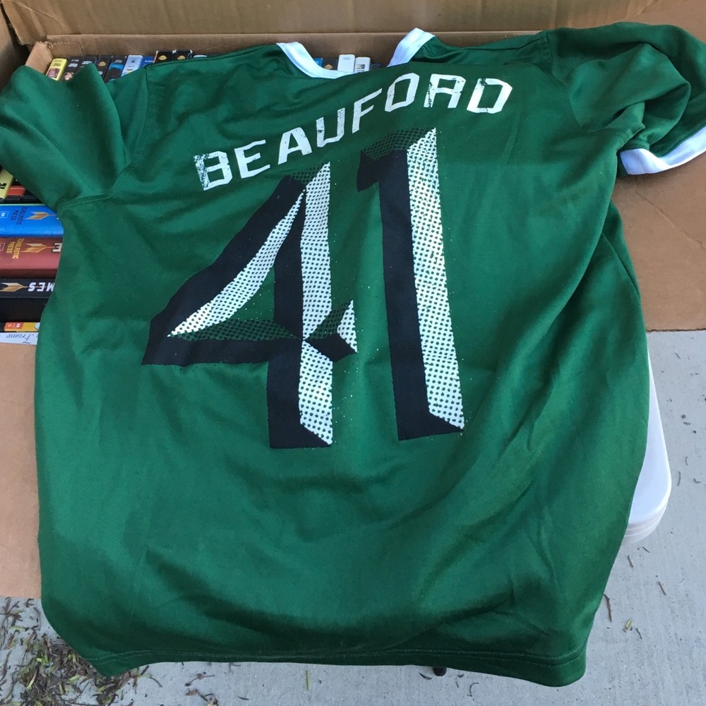 Small Nike dry-fit Dave Matthews Band shirt