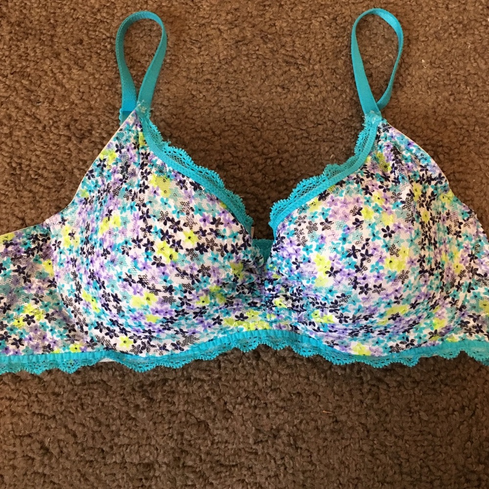 VS Lined-Demi flowered bra! - Picture 1 of 4