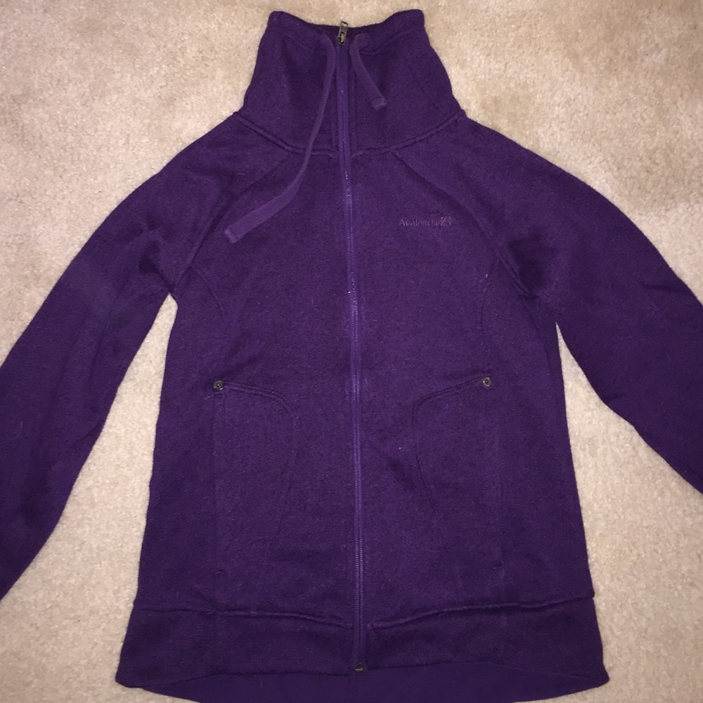 Avalanche Plum Zip Up Jacket size Small