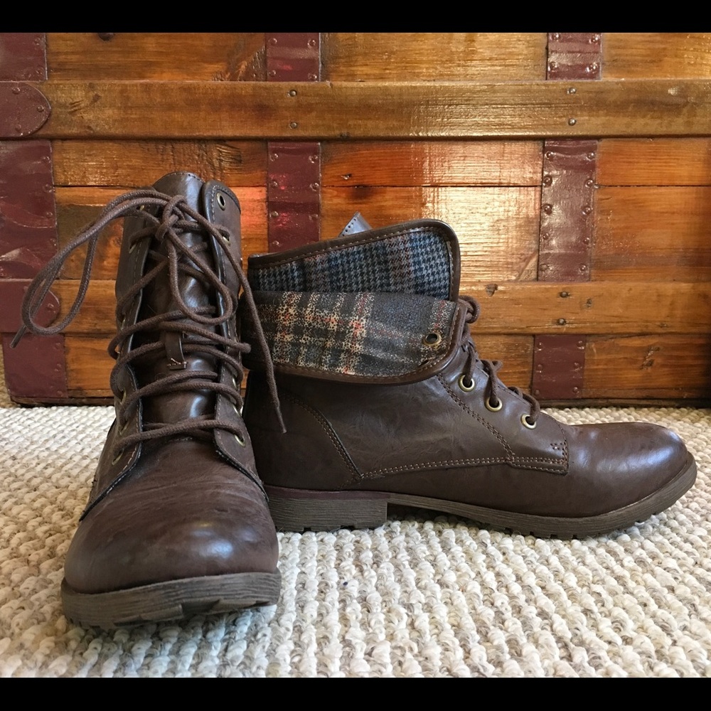 Ankle boots