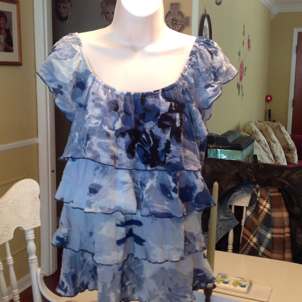 Ruffled top