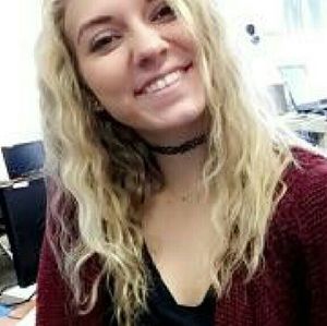 Meet your Posher, Brooke