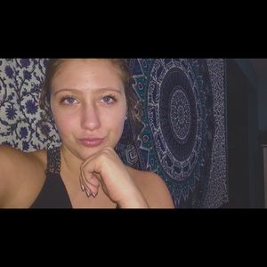 Meet your Posher, Madelynn