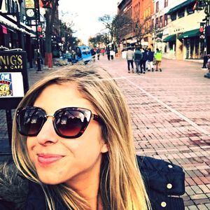 Meet your Posher, Laurene