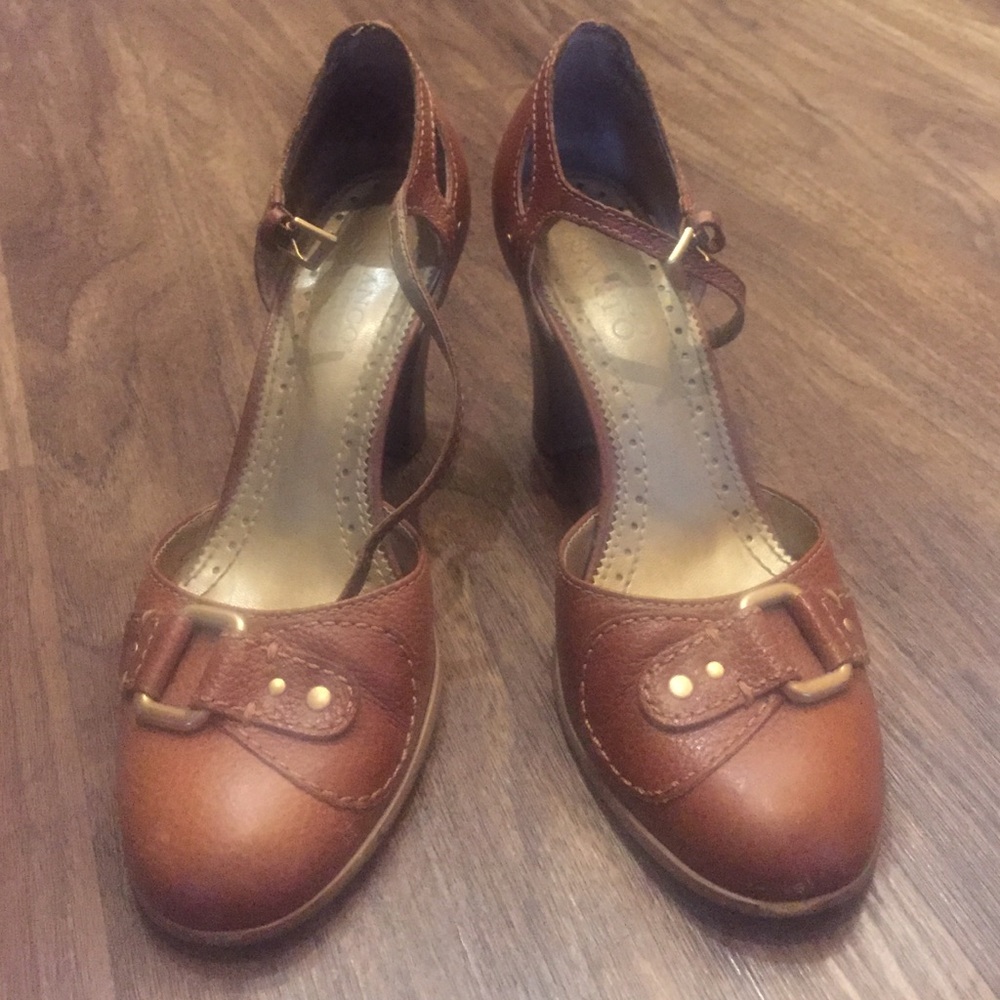 Franco Sarto camel pumps size 7.5