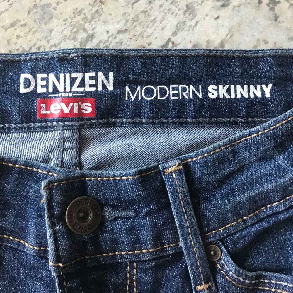Jeans - Picture 3 of 4