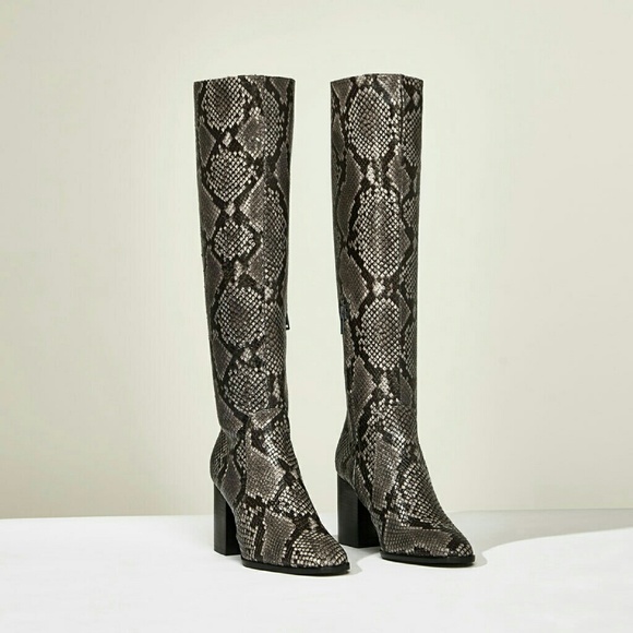 Zara studio leather boots (5010)