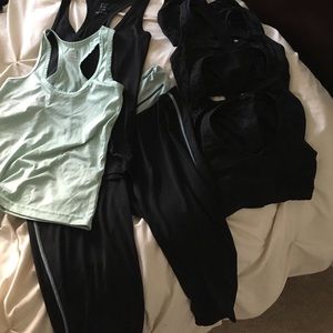 Workout/athletic clothing set