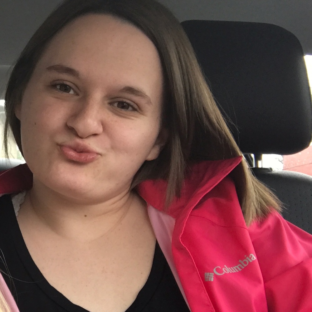 Meet your Posher, Loren