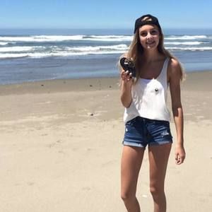 Meet your Posher, Skylar