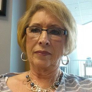 Meet your Posher, Janis