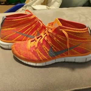 Nike flyknit chukkas