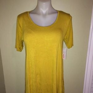 BNWT LulaRoe solid mustard perfect T. Small
