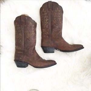 ARIAT Cowboy Boots 🌸