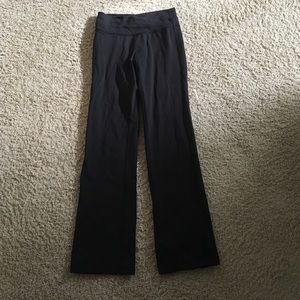 Black Lululemon Yoga Pants