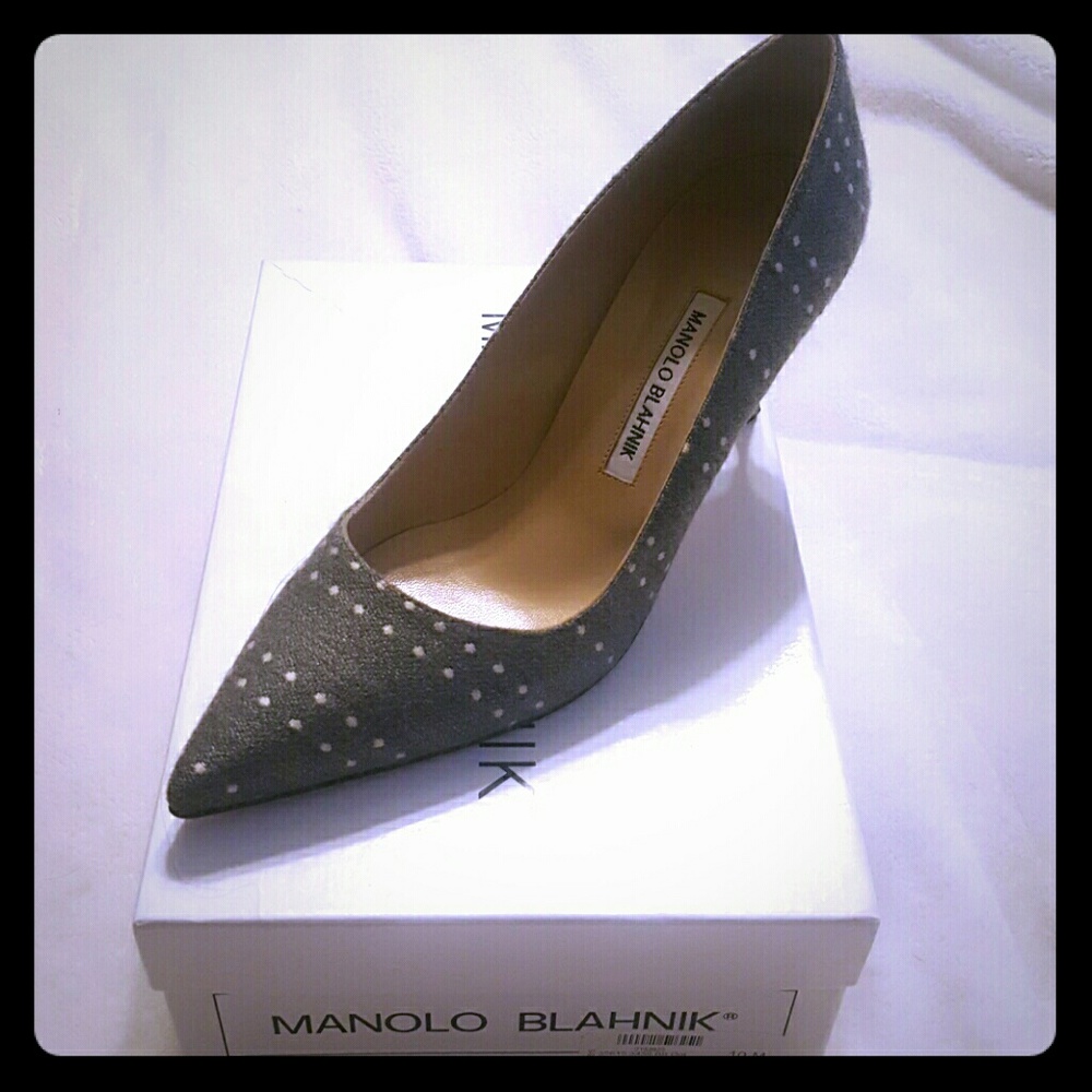 Manolo Blahnik great looking Hills