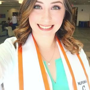 Meet your Posher, Cristina