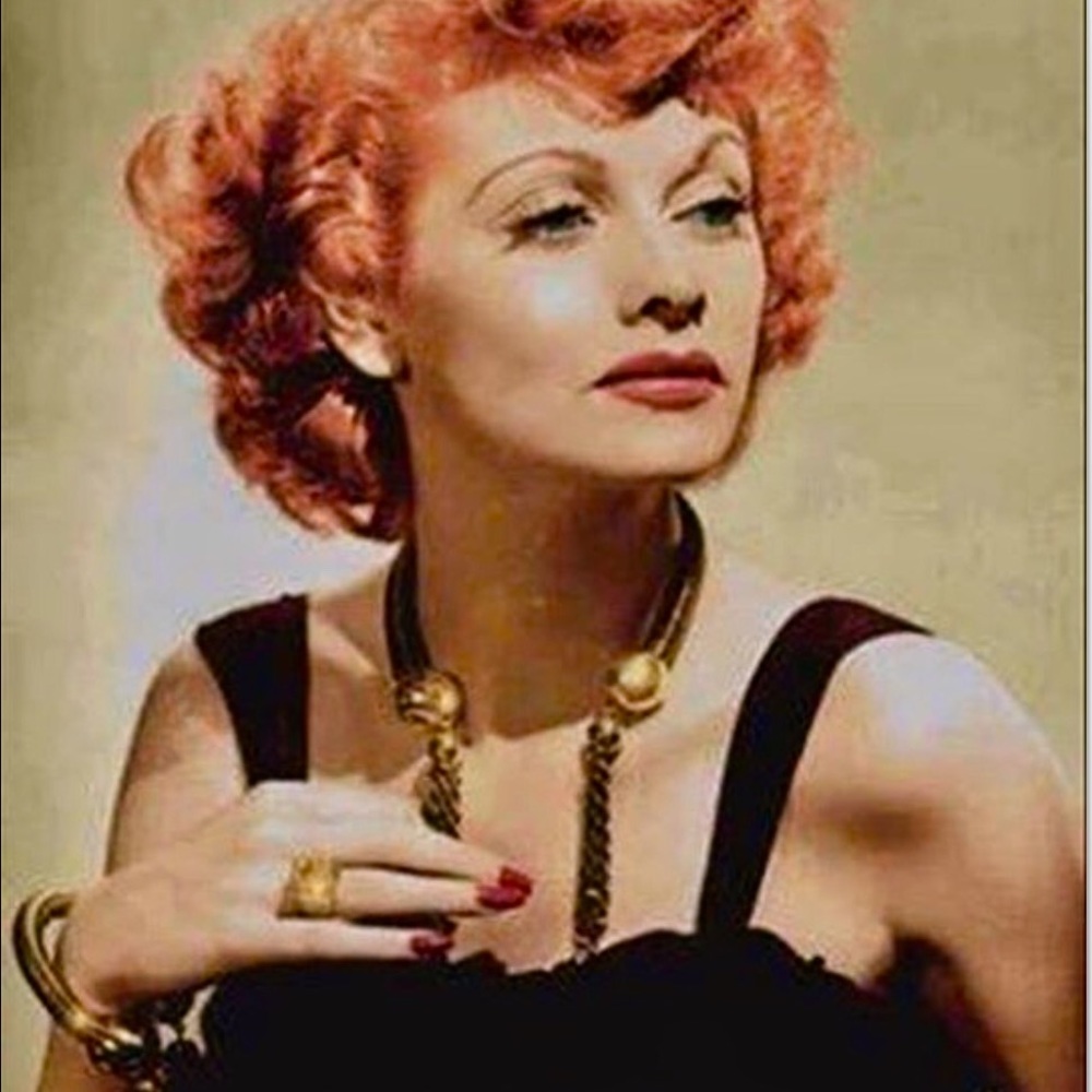 Meet your Posher, Lucy