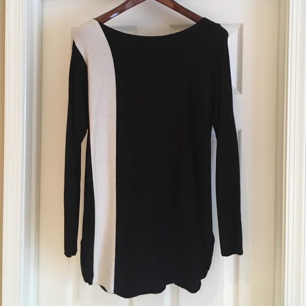 Black and white sweater Ann Taylor size small