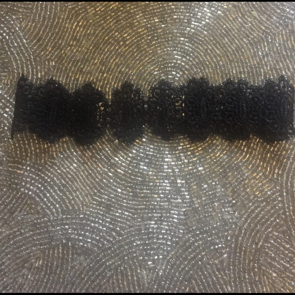 🎉Price drop!!!! Lace choker🎉