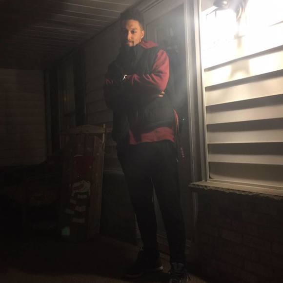 Meet your Posher, James - Picture 1 of 1