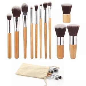 NWT PROFESSIONAL COSMETIC MAKEUP BRUSH SET NWT PROFESSIONAL COSMETIC MAKEUP BRUSH SET