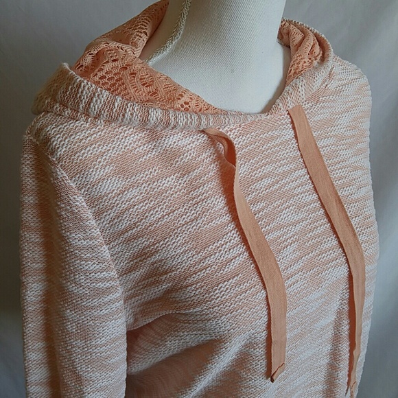 Closet closing May 24th - Picture 2 of 4