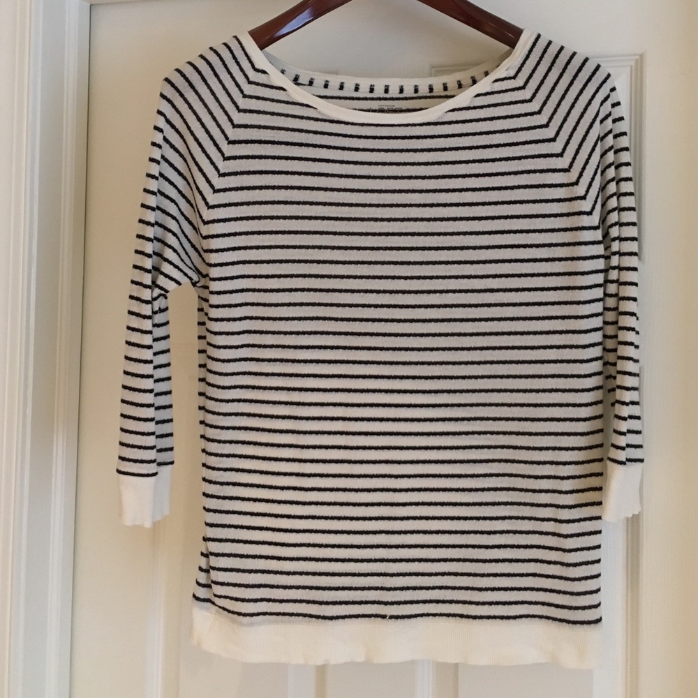 Navy white thin sweater