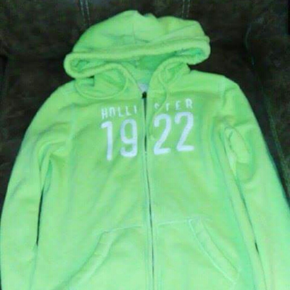 Hollister hoodie and long sleeve shirt