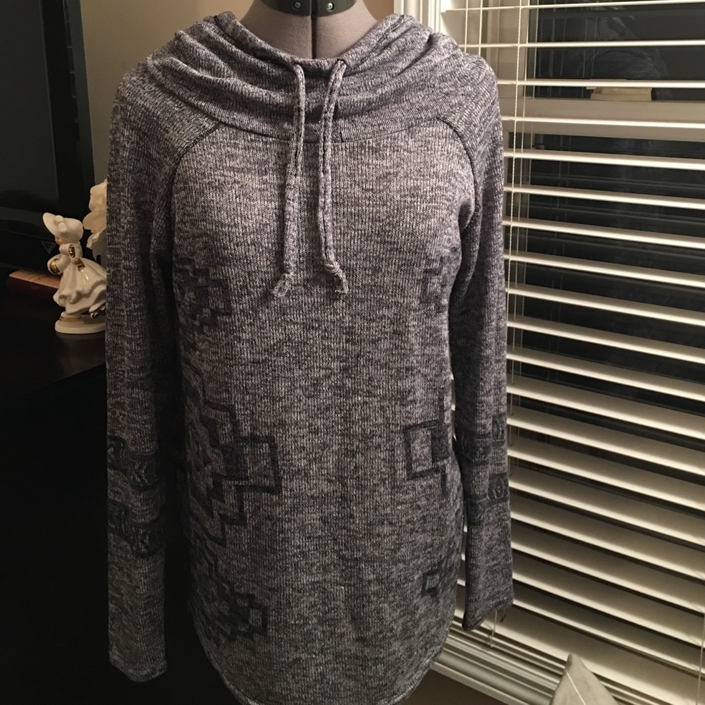 "I'm in love with Derek" long sleeve hooded top