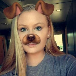 Meet your Posher, Nica