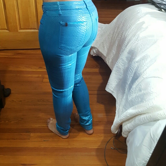 Embossed jeans - Picture 3 of 4