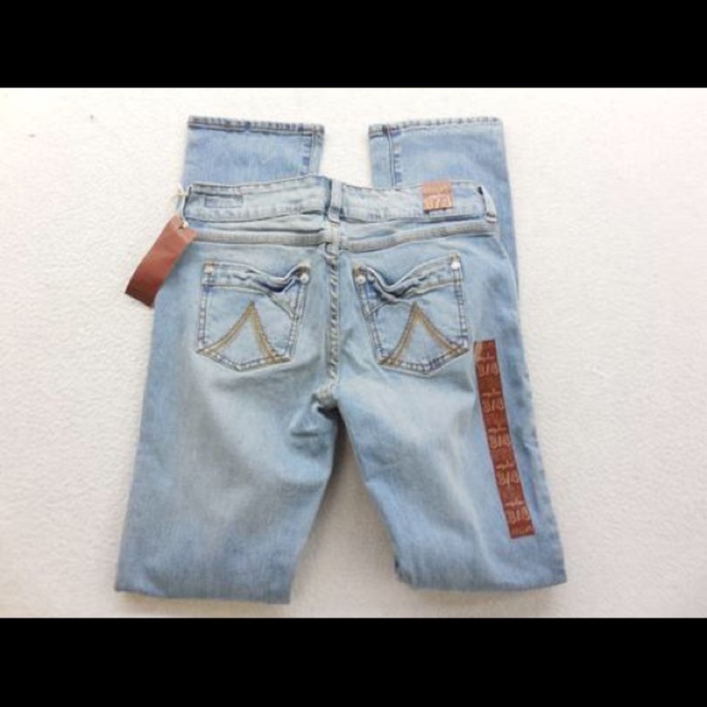 DELIA'S MORGAN SKINNY STRAIGHT LEG DENIM JEANS 3/4