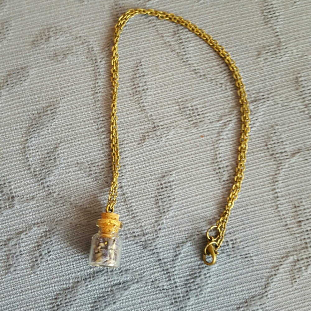 Lavender in a bottle necklace - Picture 2 of 2