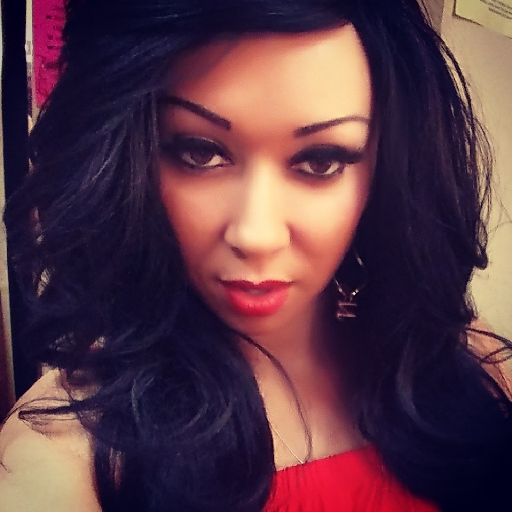 Meet your Posher, Vanessa
