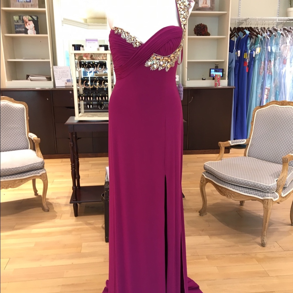 MayQueen Purple Gown size 4/6