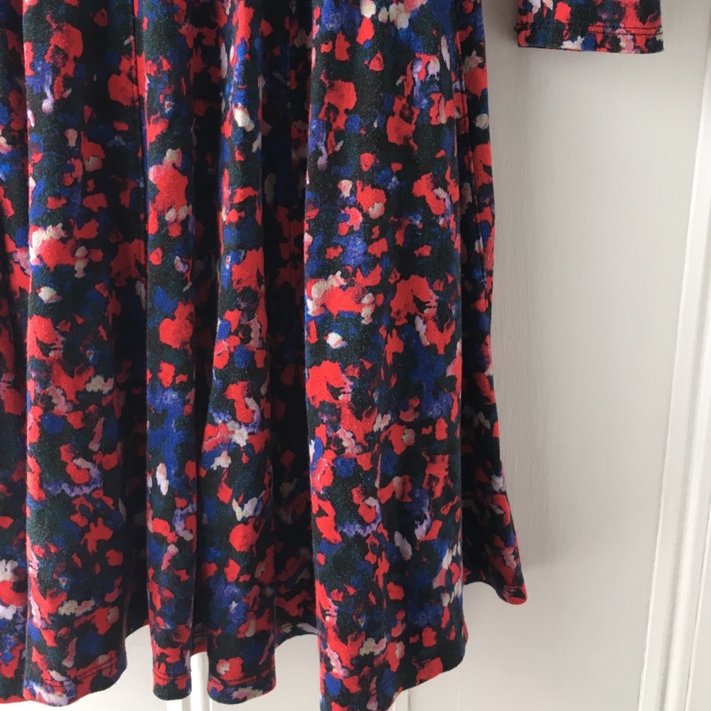 Dress - Picture 4 of 4