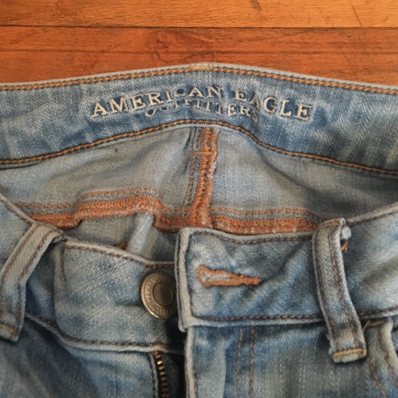 American eagle jeans. Barely worn. - Picture 2 of 3
