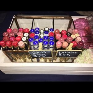 18 HOUR LIPSENSE Lipstick