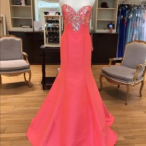 MacDuggal Size 4 Hot Pink Gown
