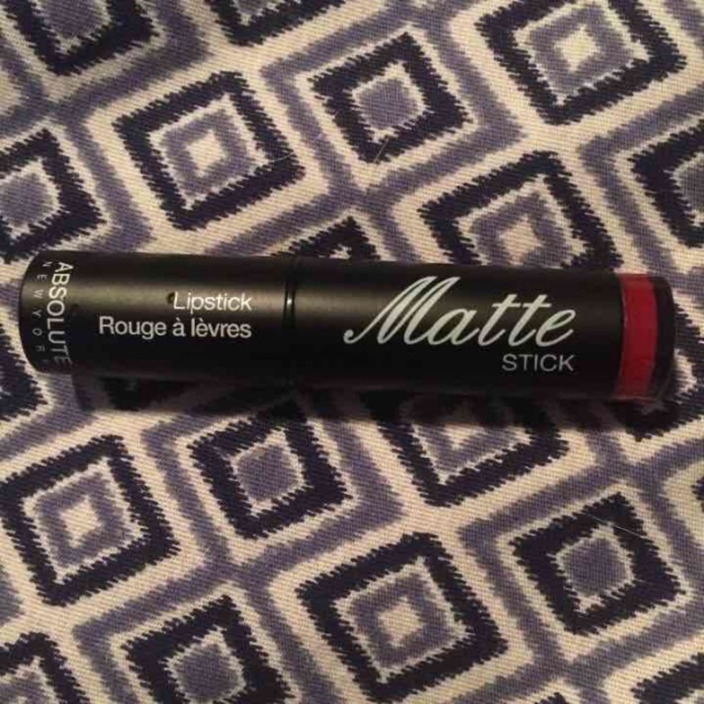 Absolute NY Matte Lipstick