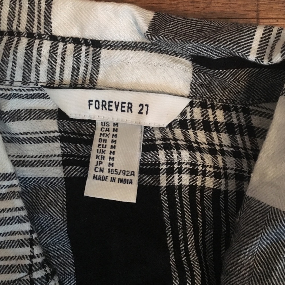 Button up - Picture 2 of 2